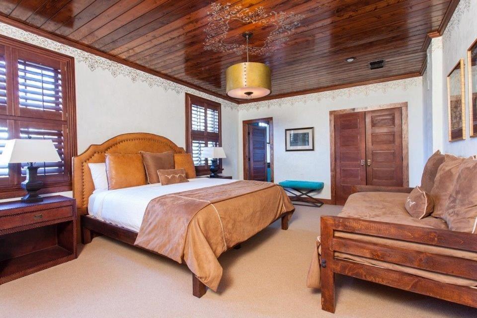 Gage Hotel Marathon Luaran gambar